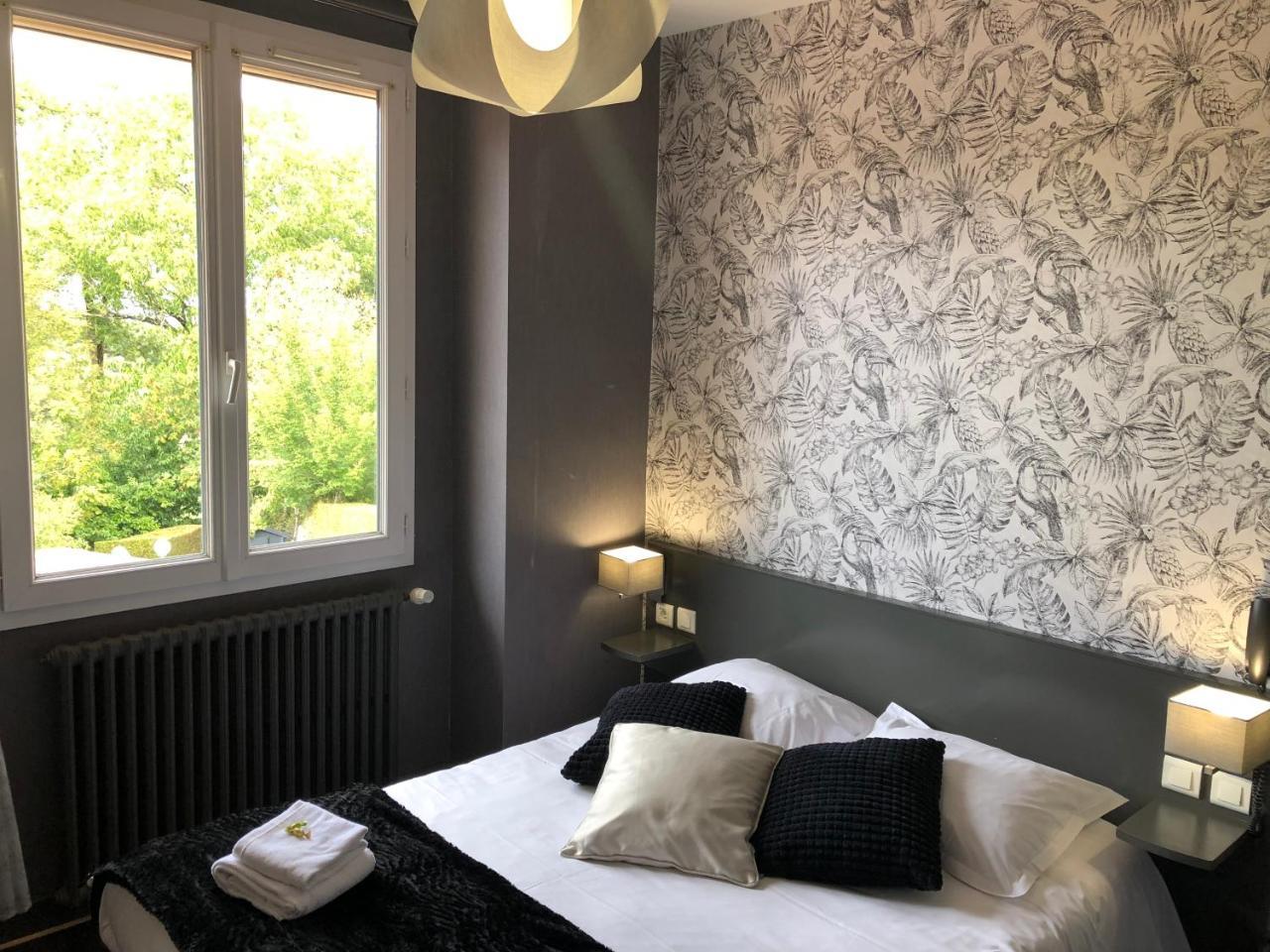 Logis Hotel Auberge De L'Etang Magnac-Bourg Екстериор снимка